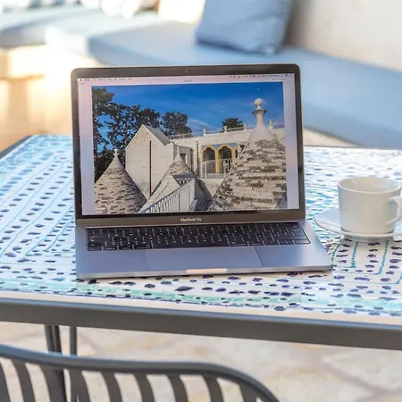 Bed & Breakfast Borgo Dei Lecci Puglia 3*