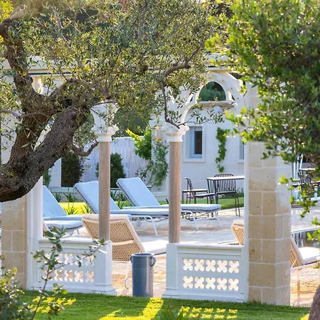 Borgo Dei Lecci Puglia فندق مبيت وإفطار 4*