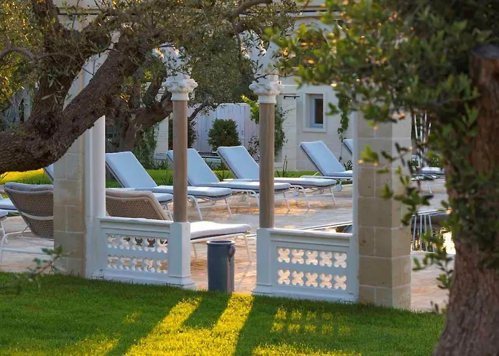فندق مبيت وإفطار Borgo Dei Lecci Puglia
