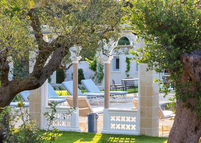 Borgo Dei Lecci Puglia فندق مبيت وإفطار 4*