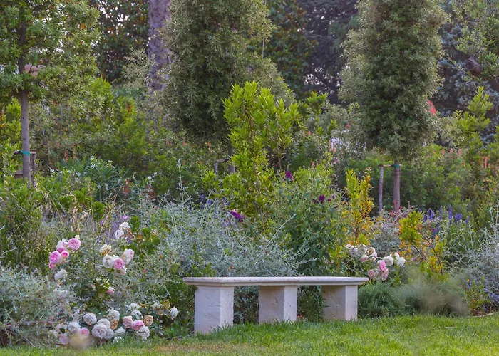 Borgo Dei Lecci Puglia فندق مبيت وإفطار 4*